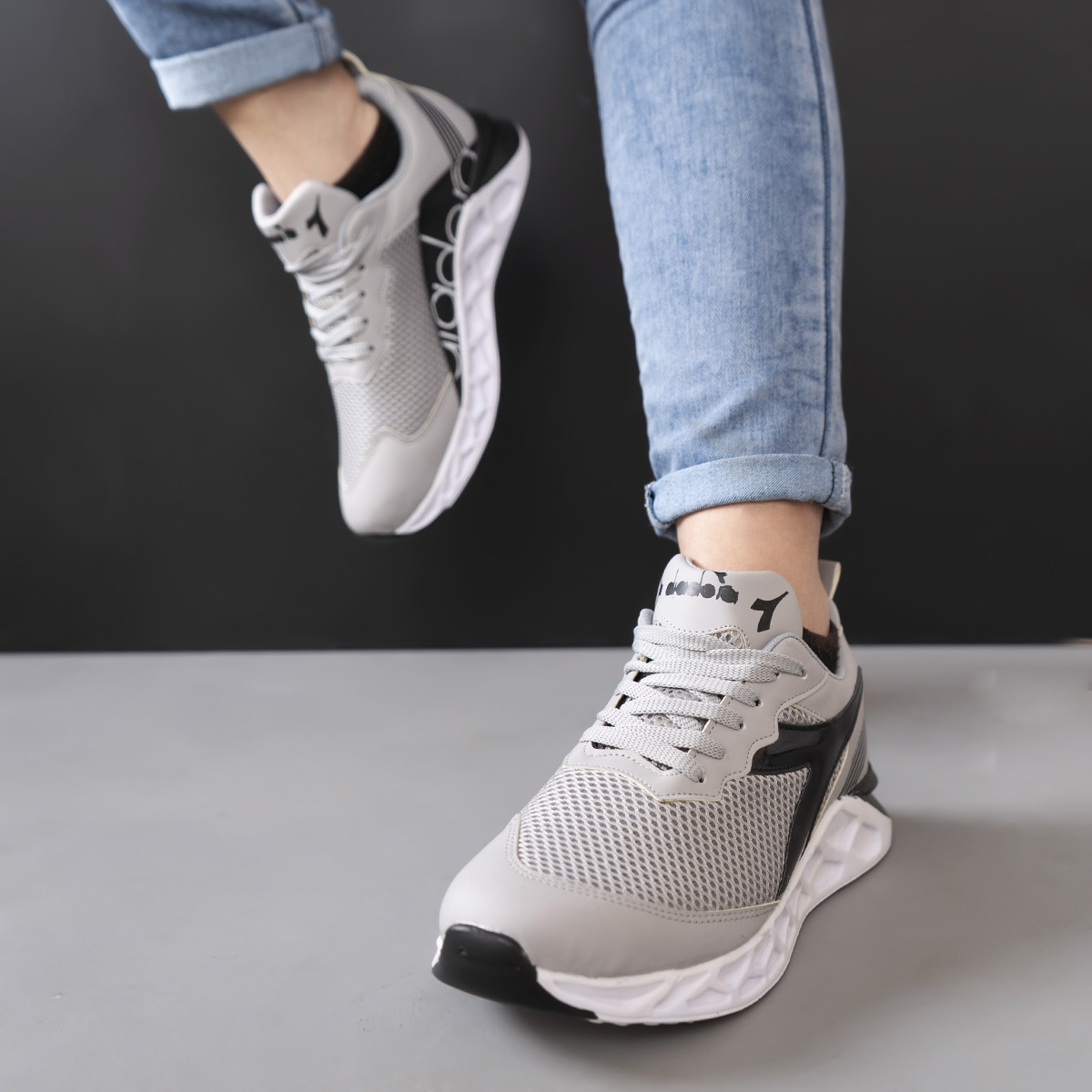 كفش ورزشي دخترانه طوسي مدل Sarin