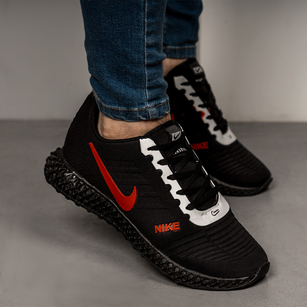 کفش ورزشی(T) نایک قرمز مدل Ht30