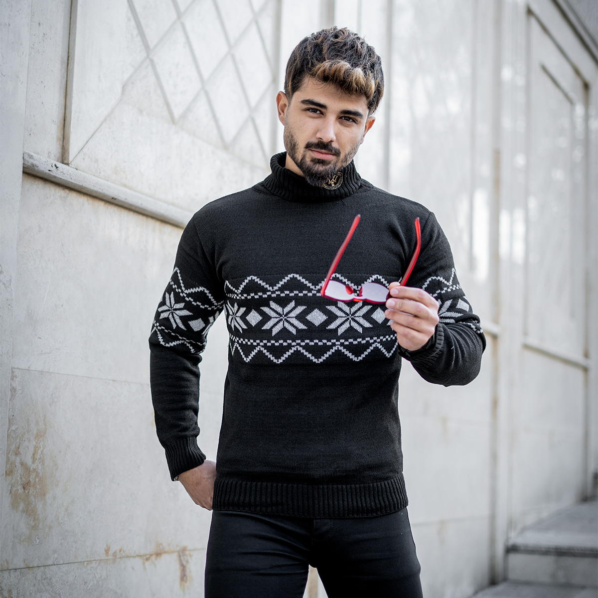 یقه اسکی مردانه مشکی حاشیه طوسی مدل Arja