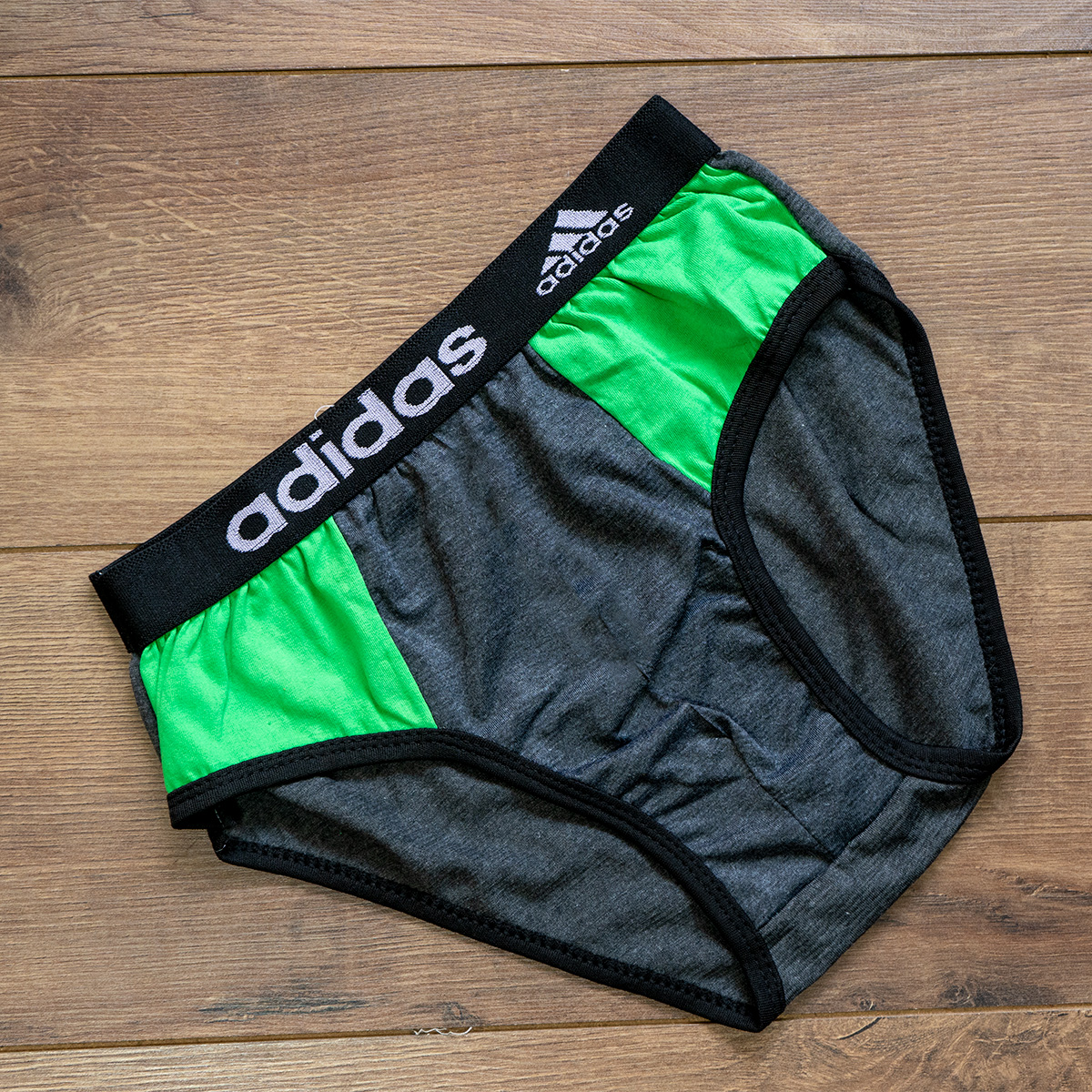 شورت مردانه ذغالی سبز مدل alfa