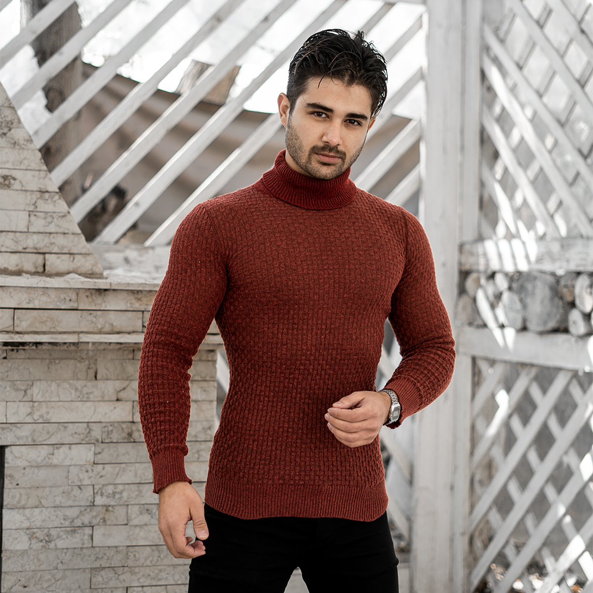 پلیور یقه اسکی مردانه زرشکی مدل Oktav