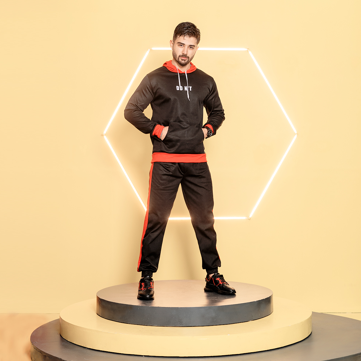 ست هودی شلوار مشکی قرمز مردانه Dontمدل Arsham