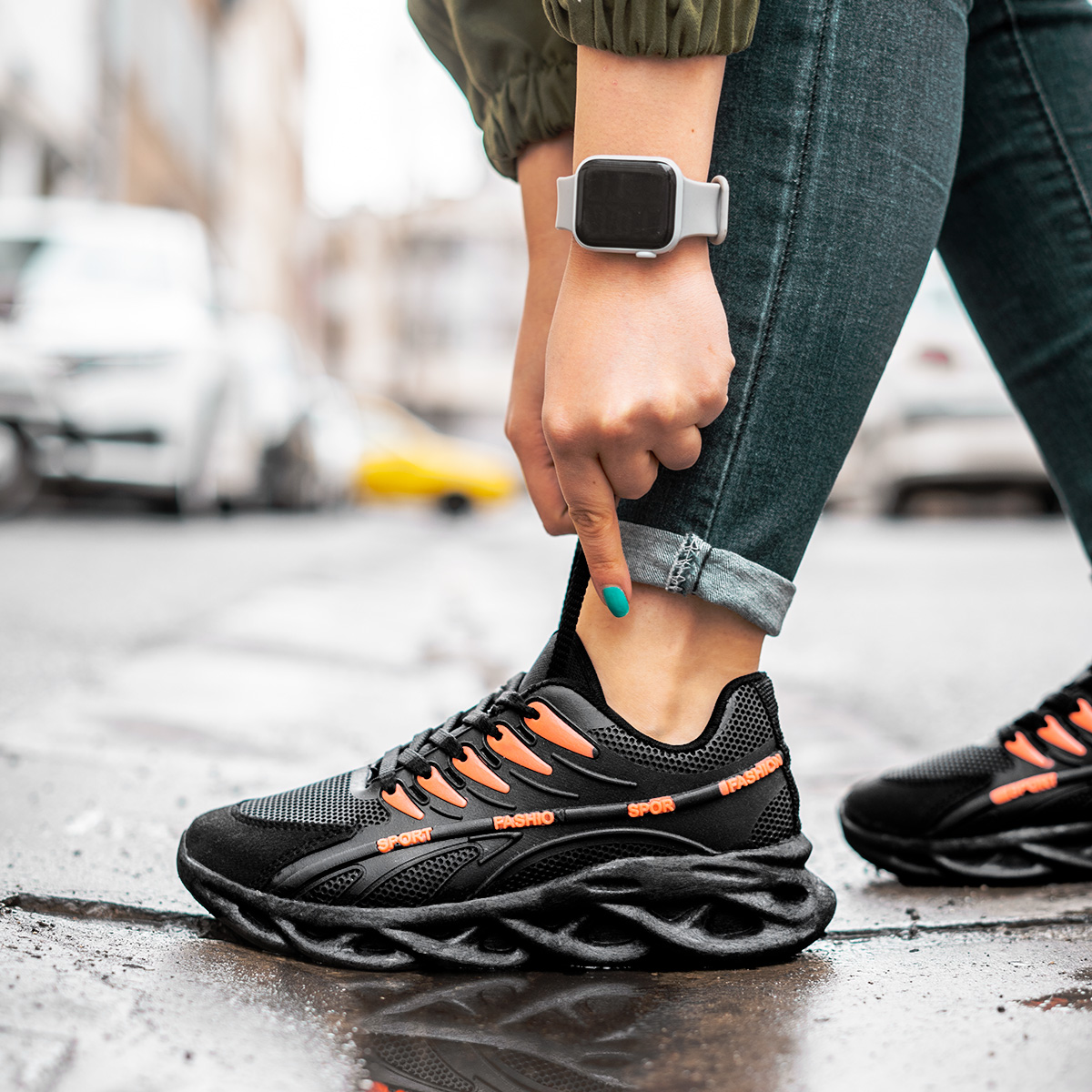 کفش وزرشی زنانه مشکی نارنجی مدل Shiva