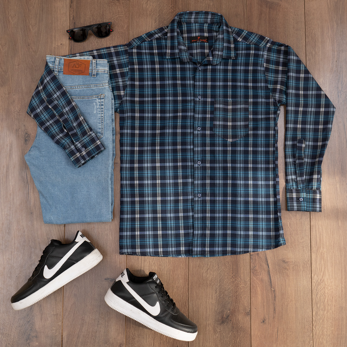 پیراهن چهارخانه آبی سرمه ای مردانه مدلDivan