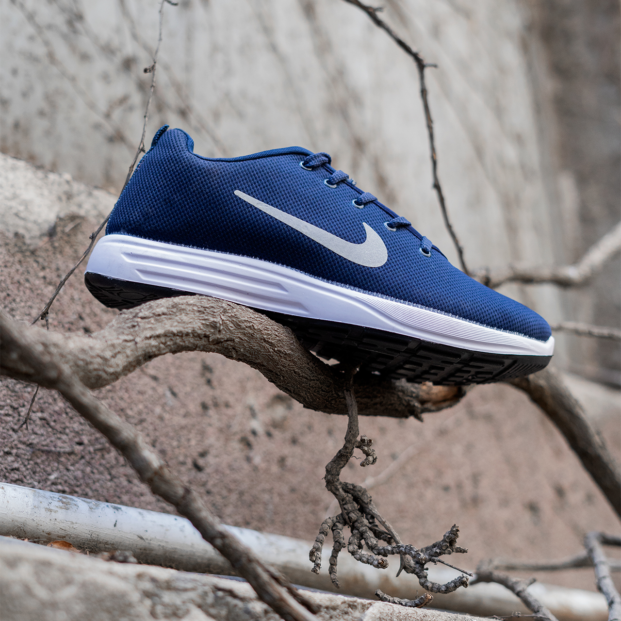 کفش ورزشی مردانه نایک سرمه ای مدلT52