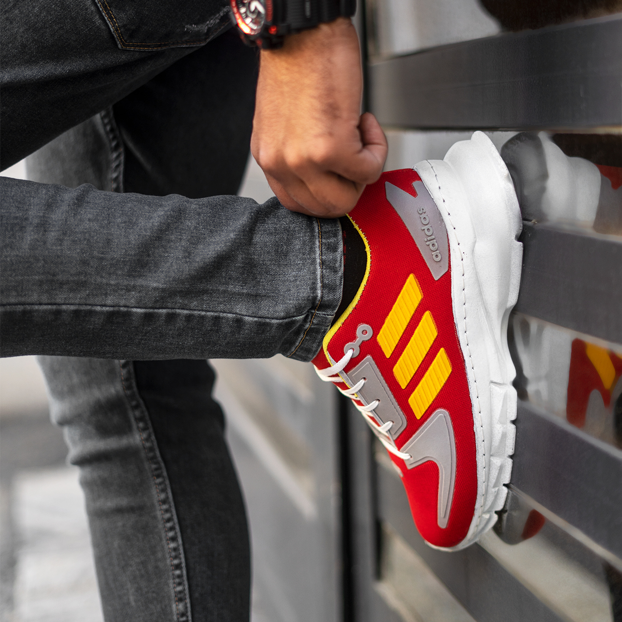 کفش ورزشی (T) آدیداس قرمز مردانه مدل atras