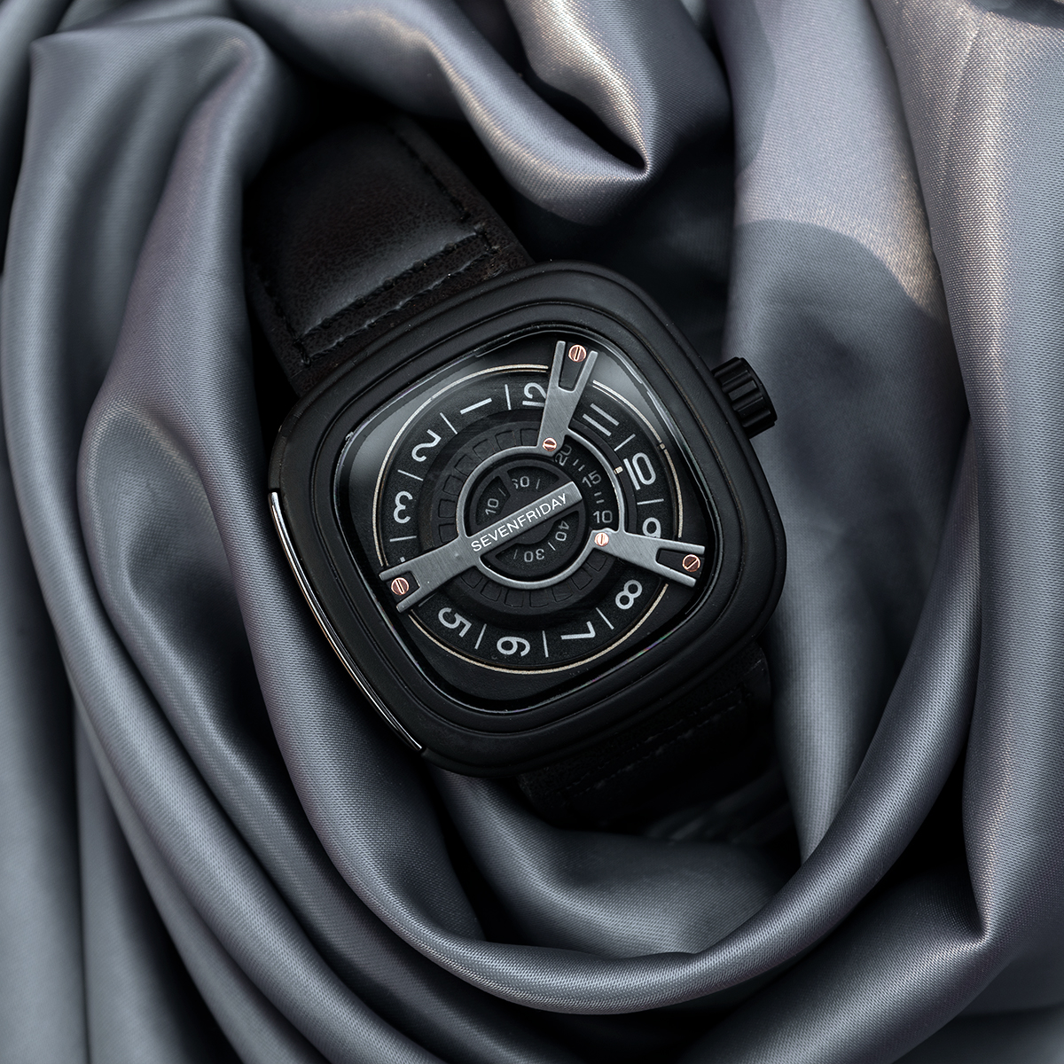 ساعت sevenfriday مشکی مدل Ratio