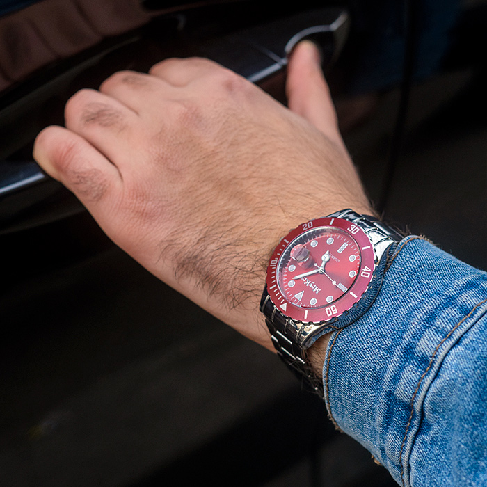 ساعت Mcy Kcy نقره ای صفحه قرمز مدل 345