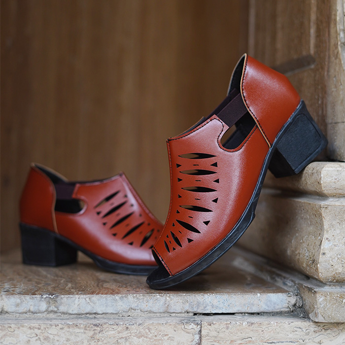 صندل زنانه عسلی مدل HELENA