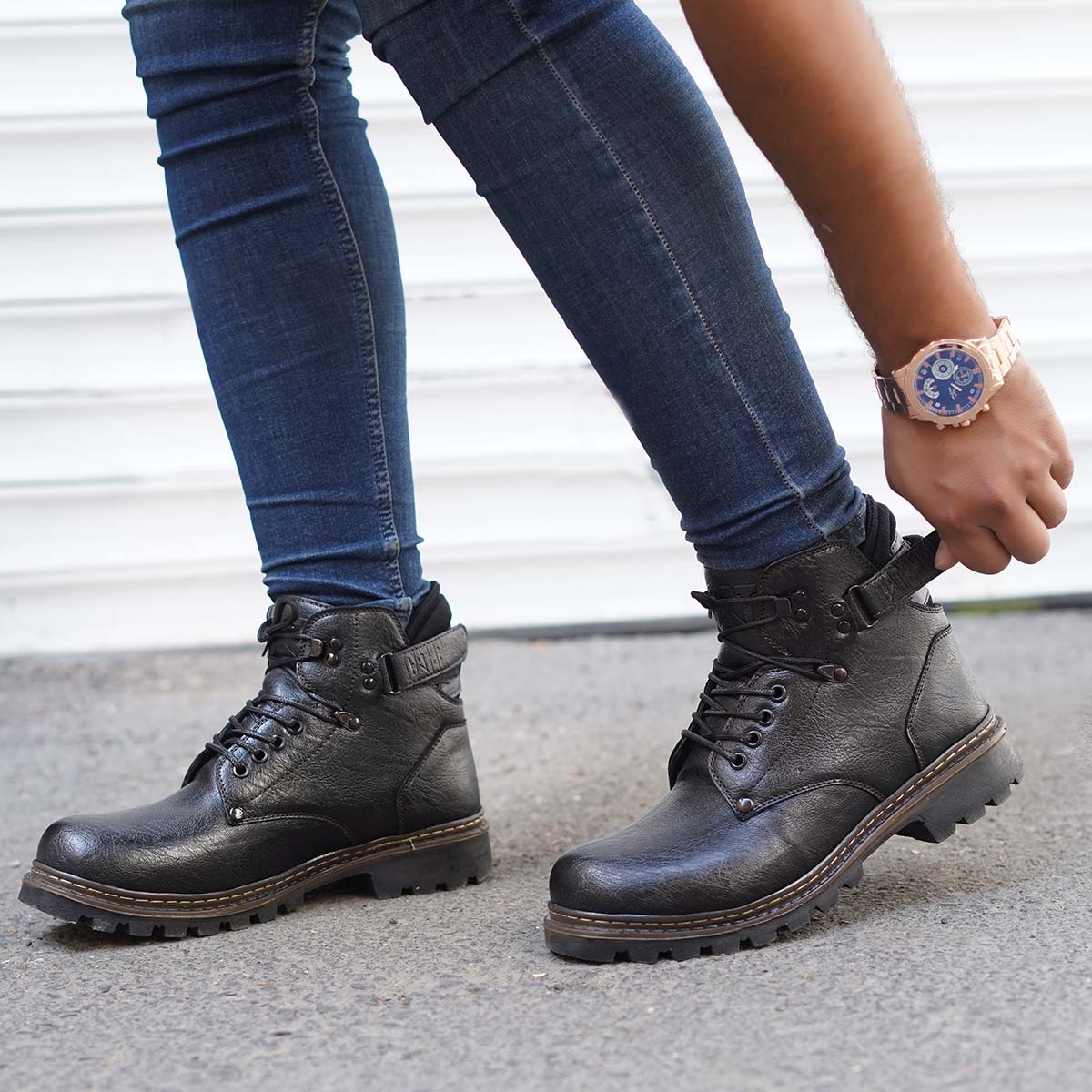 نیم بوت مردانه مشکی کاترپیلار مدل Hector