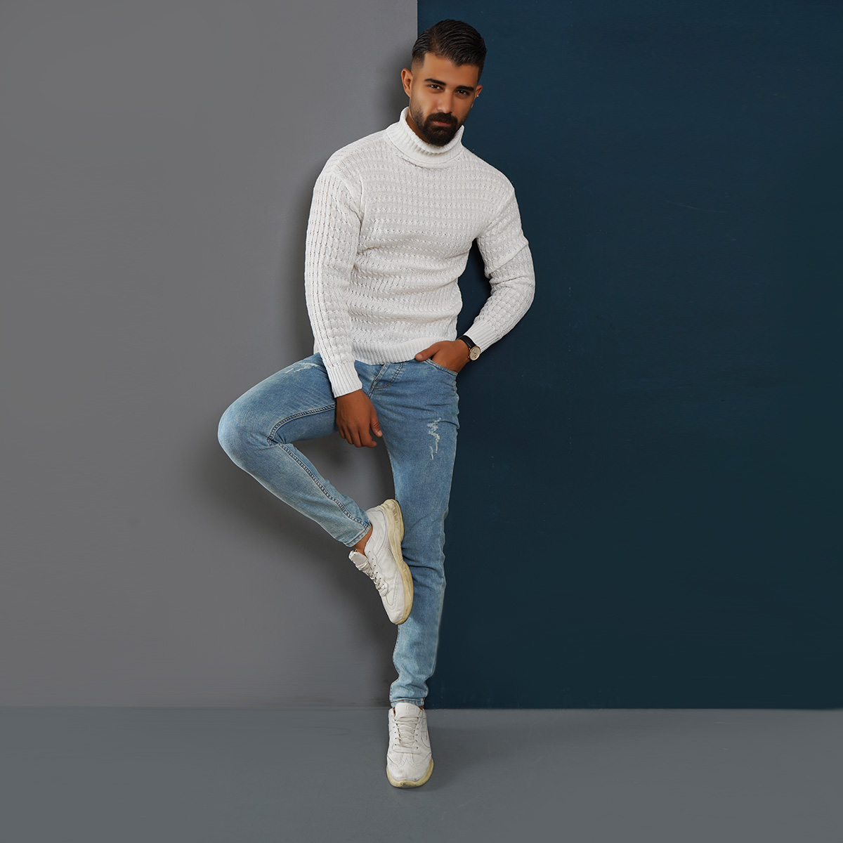 پلیوربافت مردانه سفید یقه اسکی مدل Pouyan