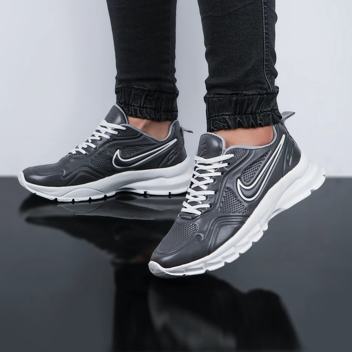 کفش ورزشی نایک طوسی مدل Arona