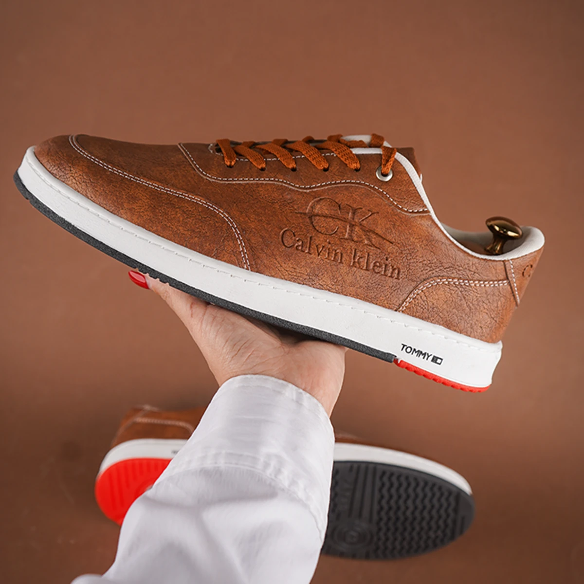 کفش تخت مردانه عسلی مدل CALVIN KLEIN