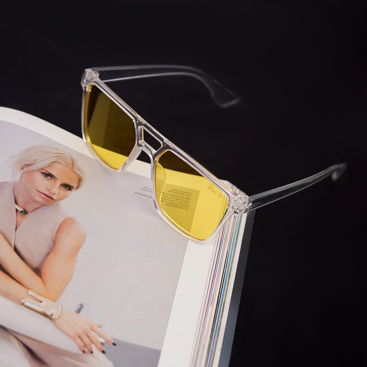 عینک آفتابی فریم شیشه ای زرد مدل M60