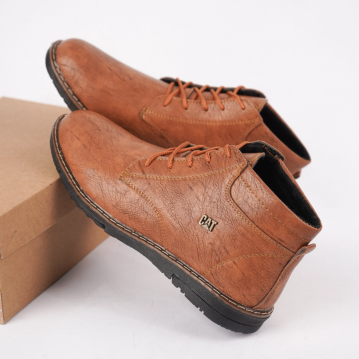 نیم بوت cat سوگو عسلی مردانه مدل keyvan