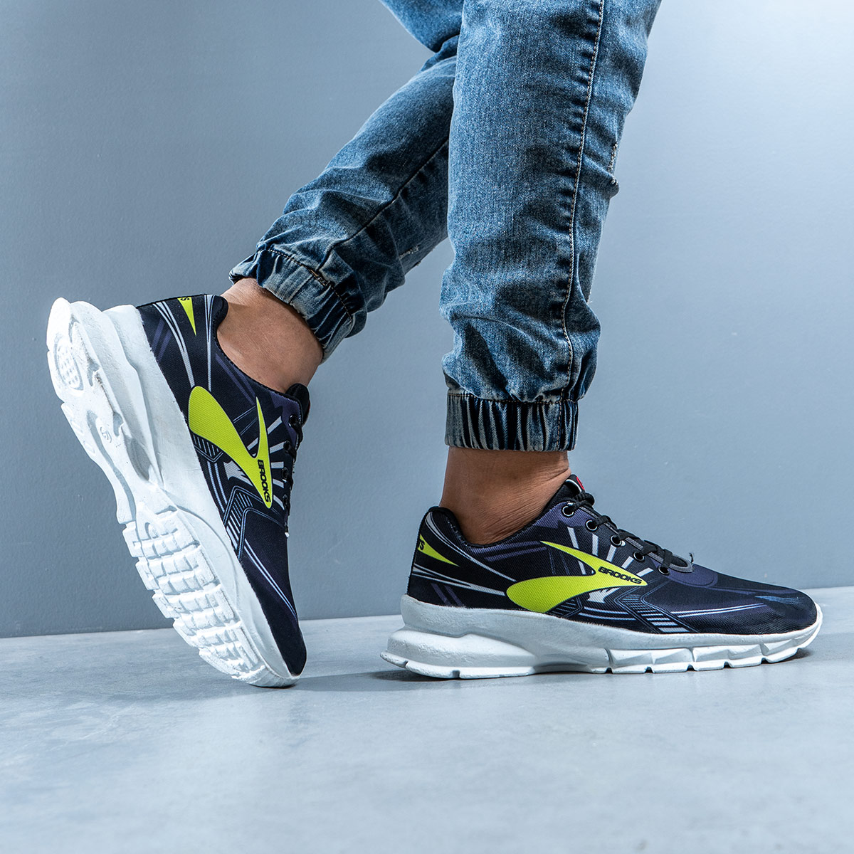 کفش ورزشی Brooks مردانه مشکی سبز مدل Folen-