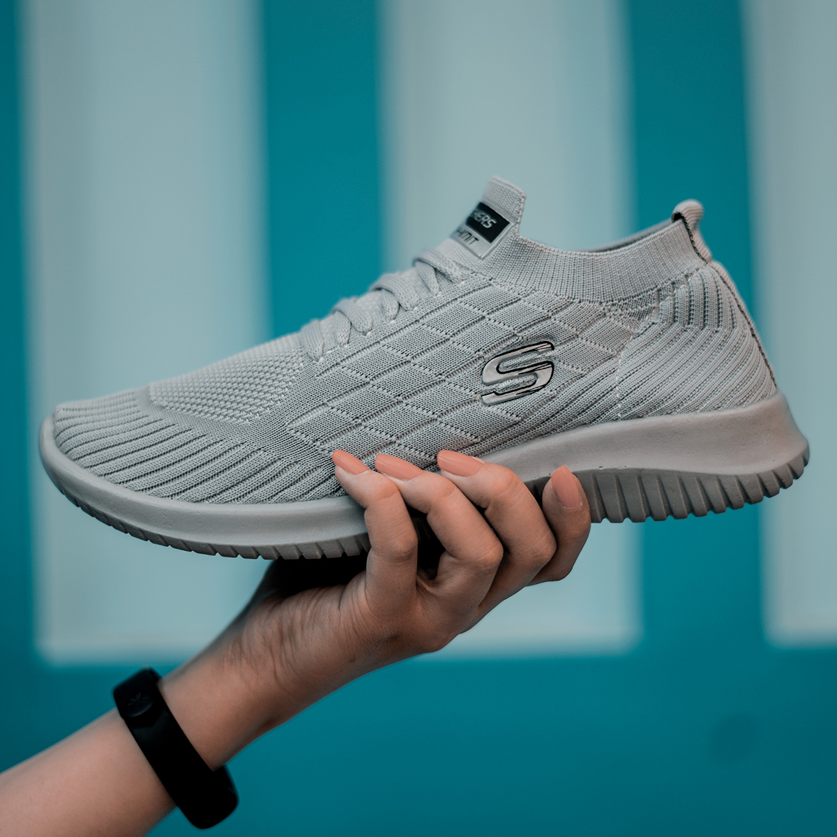 کفش ورزشی SKECHERS طوسی زنانه مدل Helena